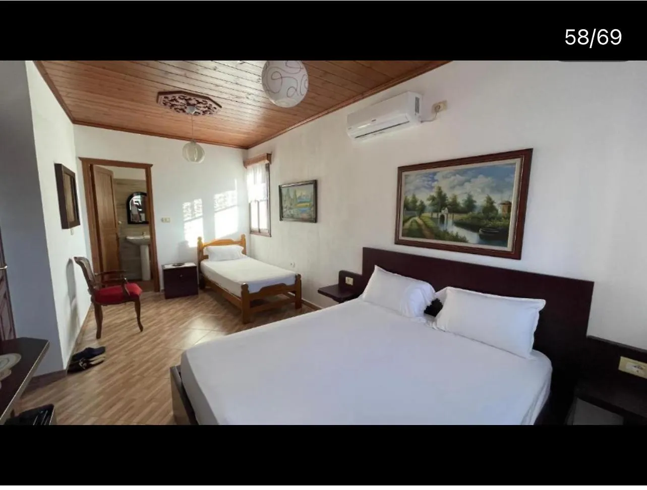 Denis House 1930 호텔 Gjirokastër
