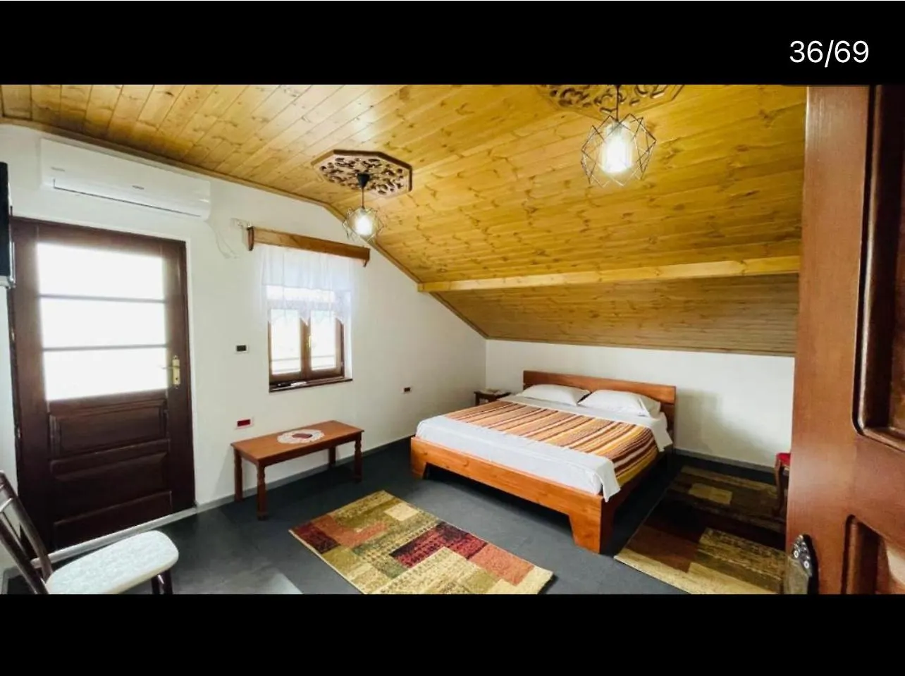 게스트하우스 Denis House 1930 호텔 Gjirokastër 알바니아