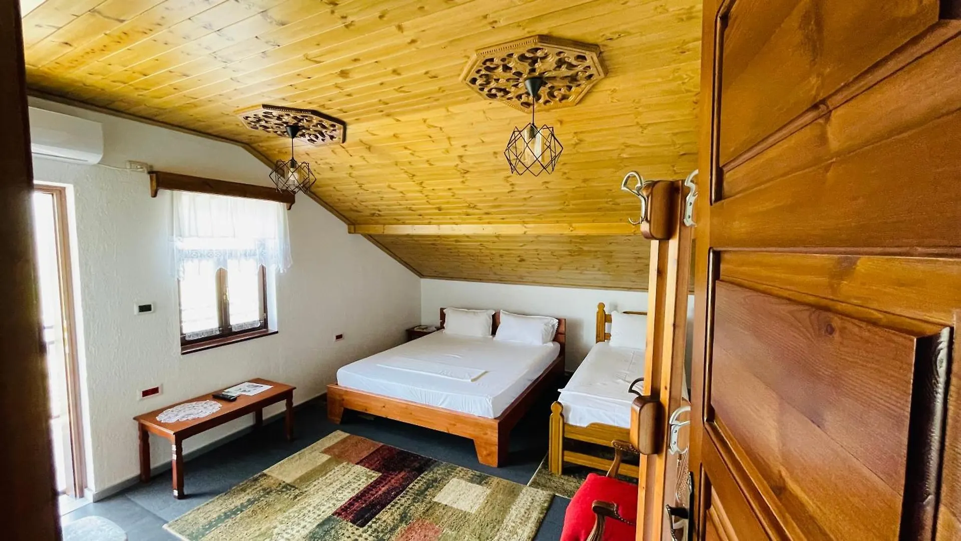 Denis House 1930 호텔 Gjirokastër